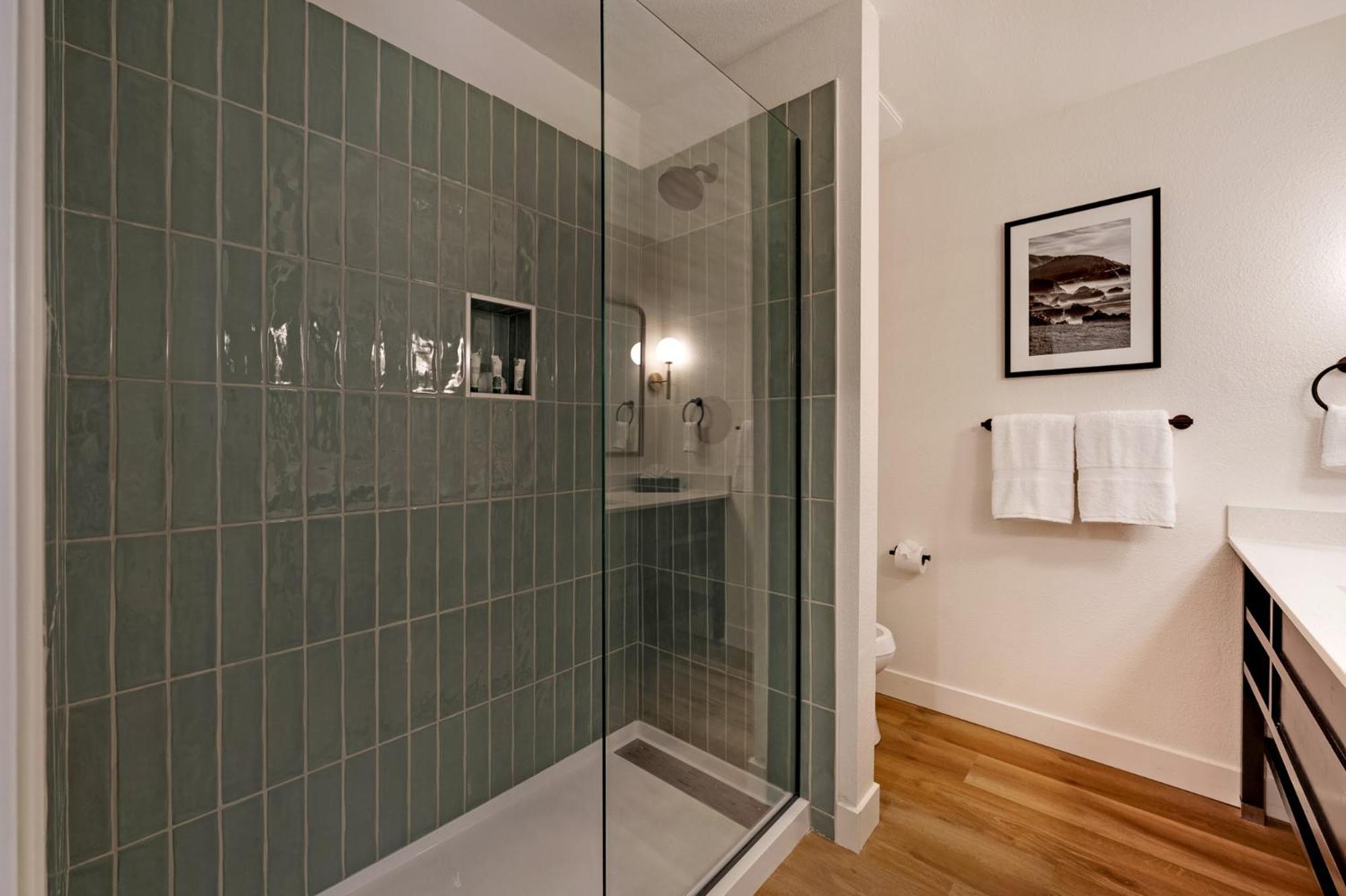 Bodega Coast Inn&suites