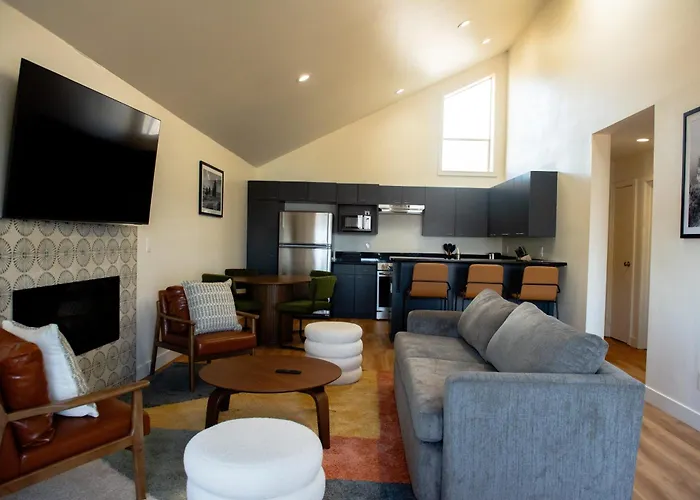 Bodega Coast Inn&Suites