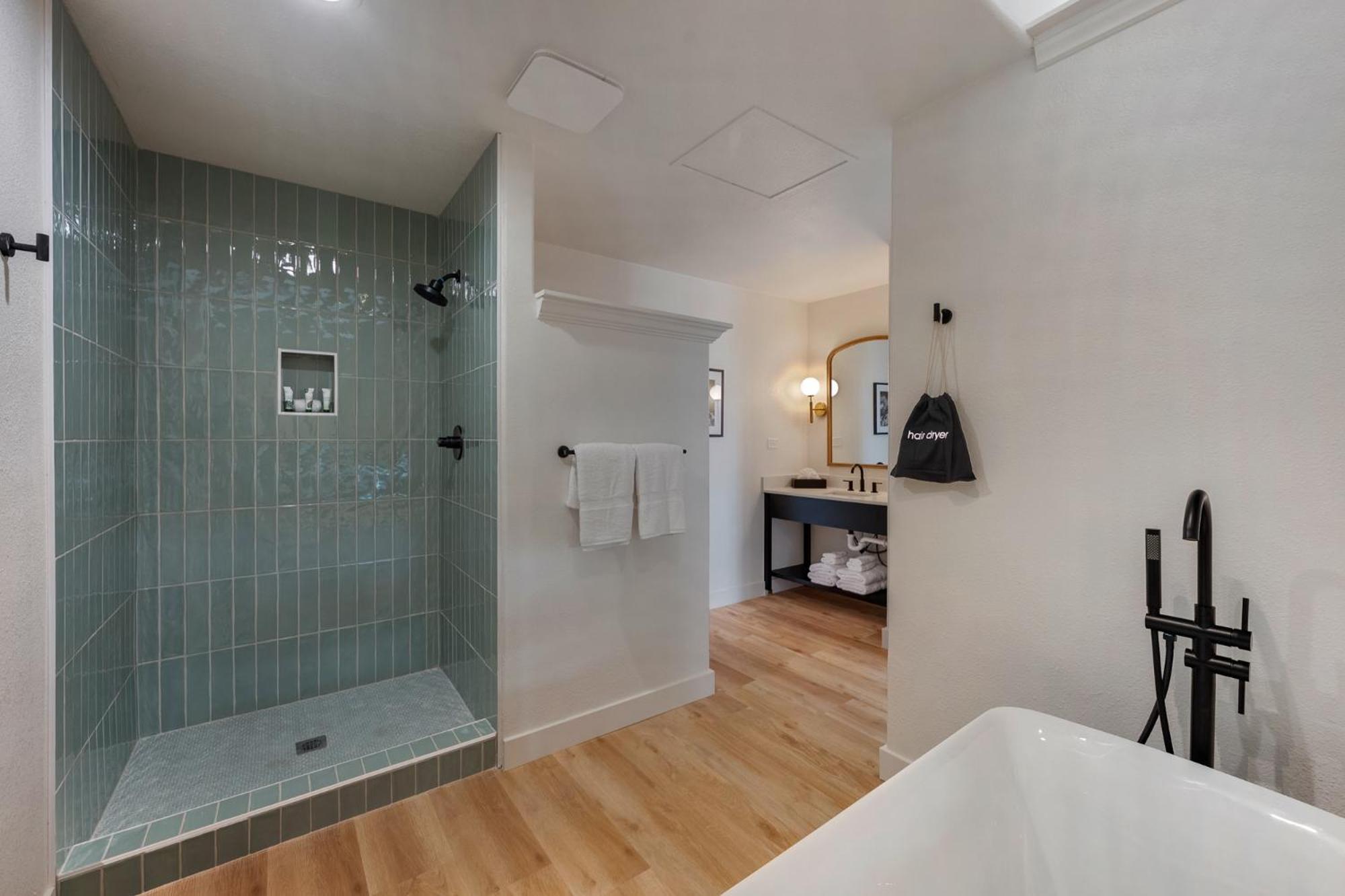Bodega Coast Inn&suites Gasthof 3*