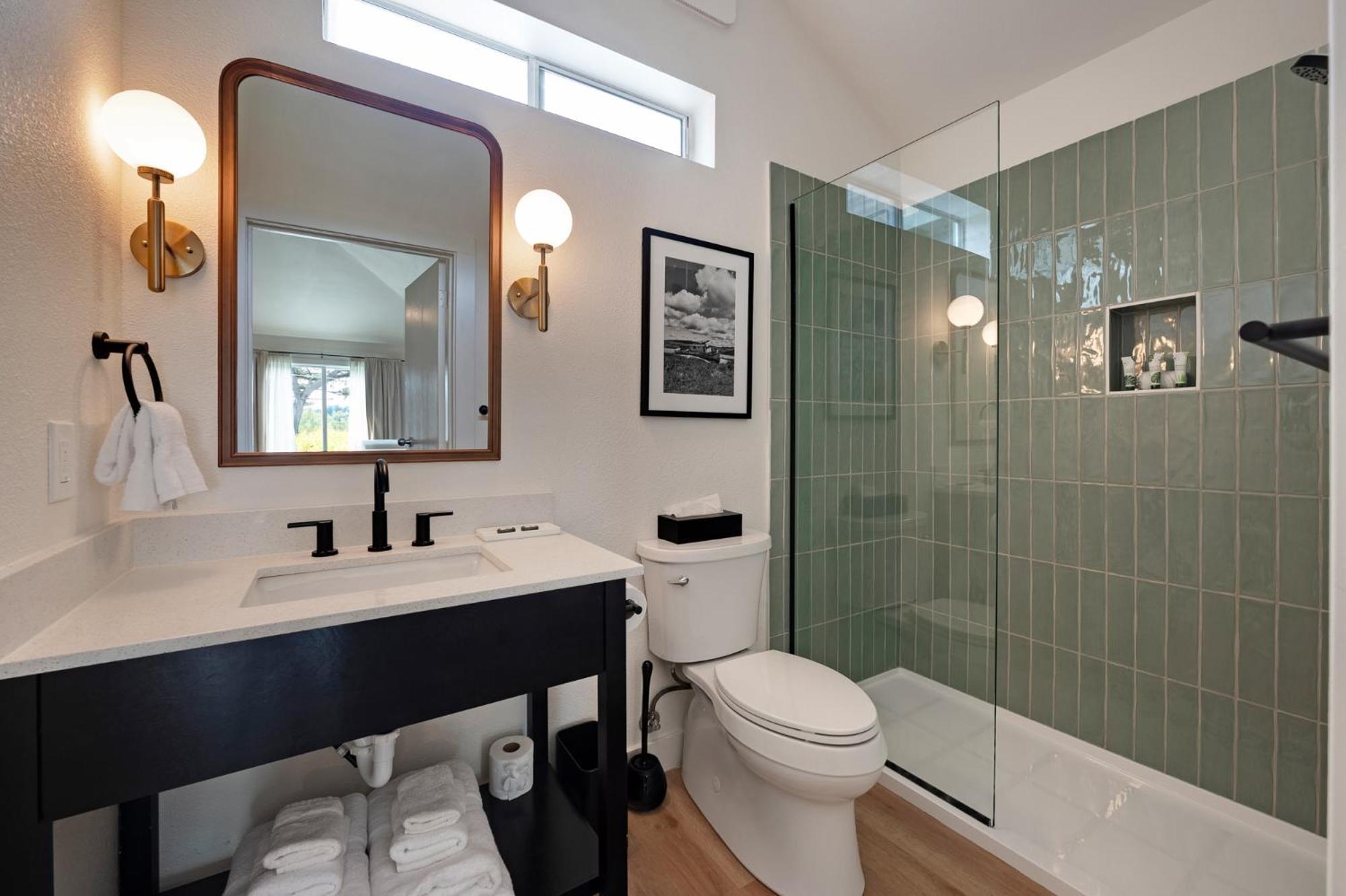 Gasthof Bodega Coast Inn&suites